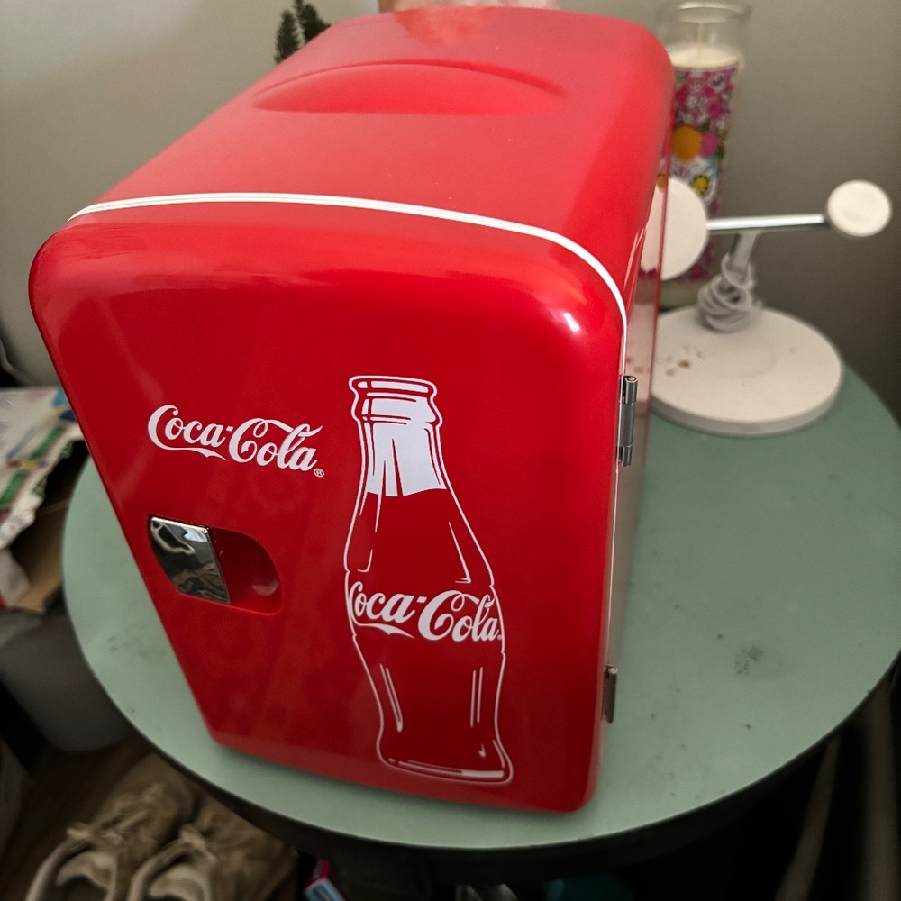 CocaCola Mini Fridge - Picture 2 of 4